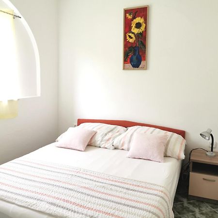 Apartmani Gabi Cesarica Exteriér fotografie