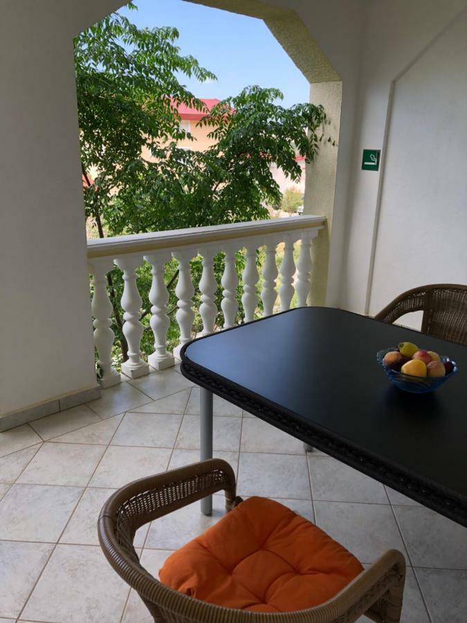 Apartmani Gabi Cesarica Exteriér fotografie