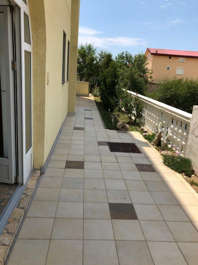 Apartmani Gabi Cesarica Exteriér fotografie