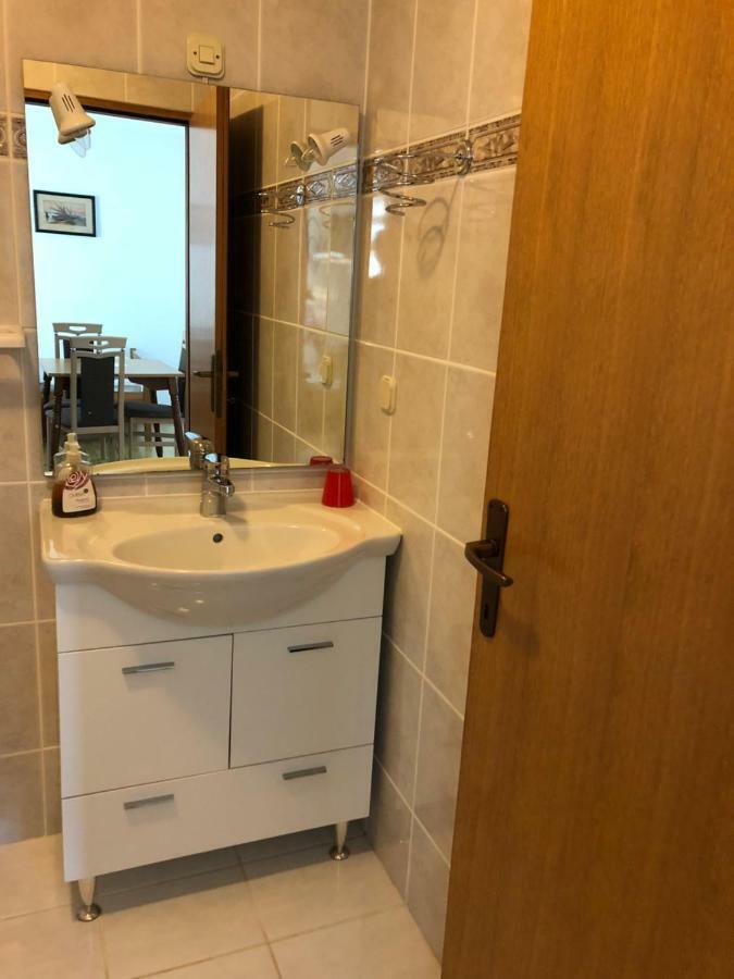 Apartmani Gabi Cesarica Exteriér fotografie
