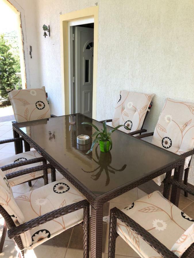 Apartmani Gabi Cesarica Exteriér fotografie