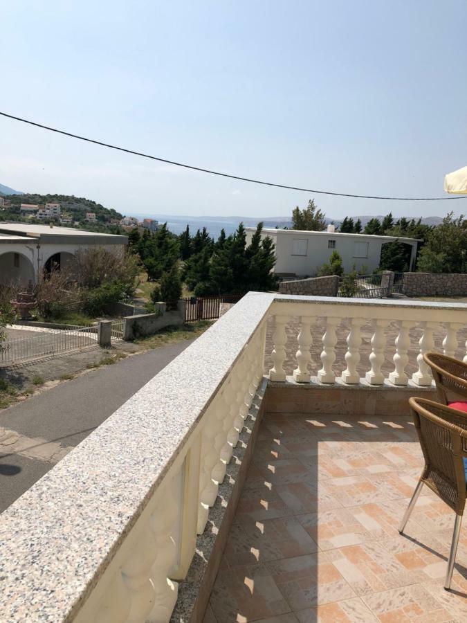 Apartmani Gabi Cesarica Exteriér fotografie